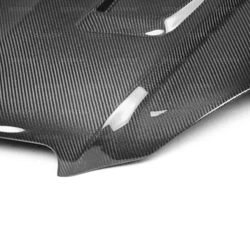 Seibon 12-14 Mercedes C-Class GT Style Carbon Fiber Hood.