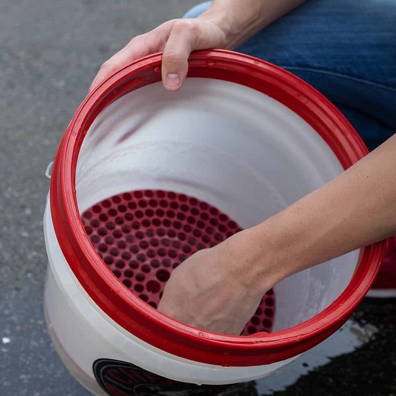 Chemical Guys Cyclone Dirt Trap Car Wash Bucket Insert - Red.