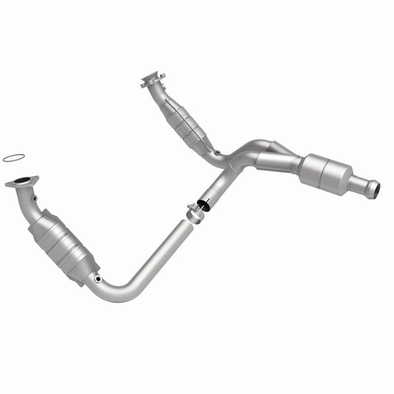 MagnaFlow Conv DF 09-13 Chevy Avalanche 5.3L.