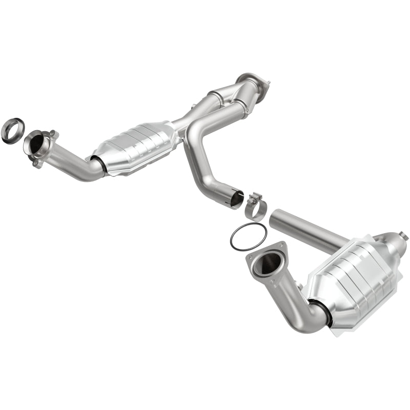 MagnaFlow Conv DF 02-06 Cadillac Escalade / 02-06 Chevy Avalanche 5.3L Dual Conv Y-Pipe Assembly 2WD.