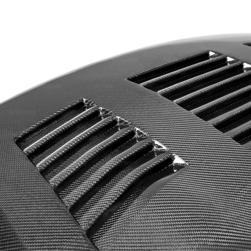 Seibon 09-12 Nissan GTR R35 GTII-Style Carbon Fiber Hood.