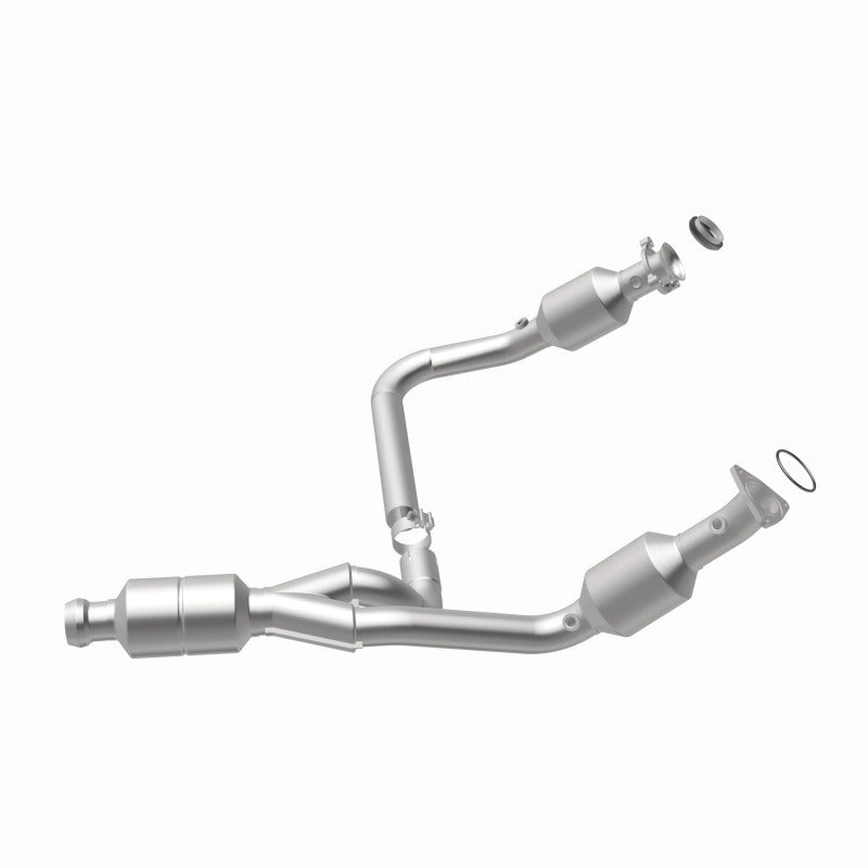 MagnaFlow Conv Direct Fit 14-16 GMC Sierra 1500 V6 4.3L.